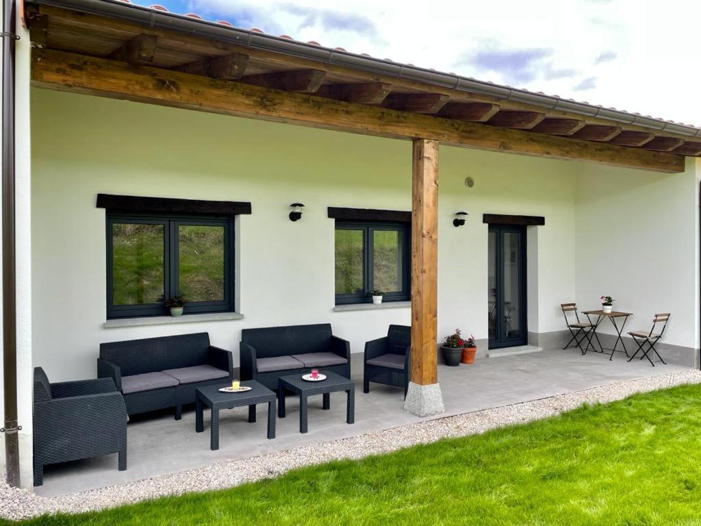 Apartamentos Los Manzanos Ribadesella Kültér fotó